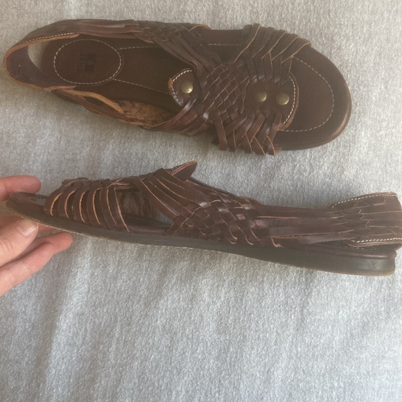 Frye Shoes Sandals Braided Leather Open Toe Brown Size 8.5 - Picture 2 of 5